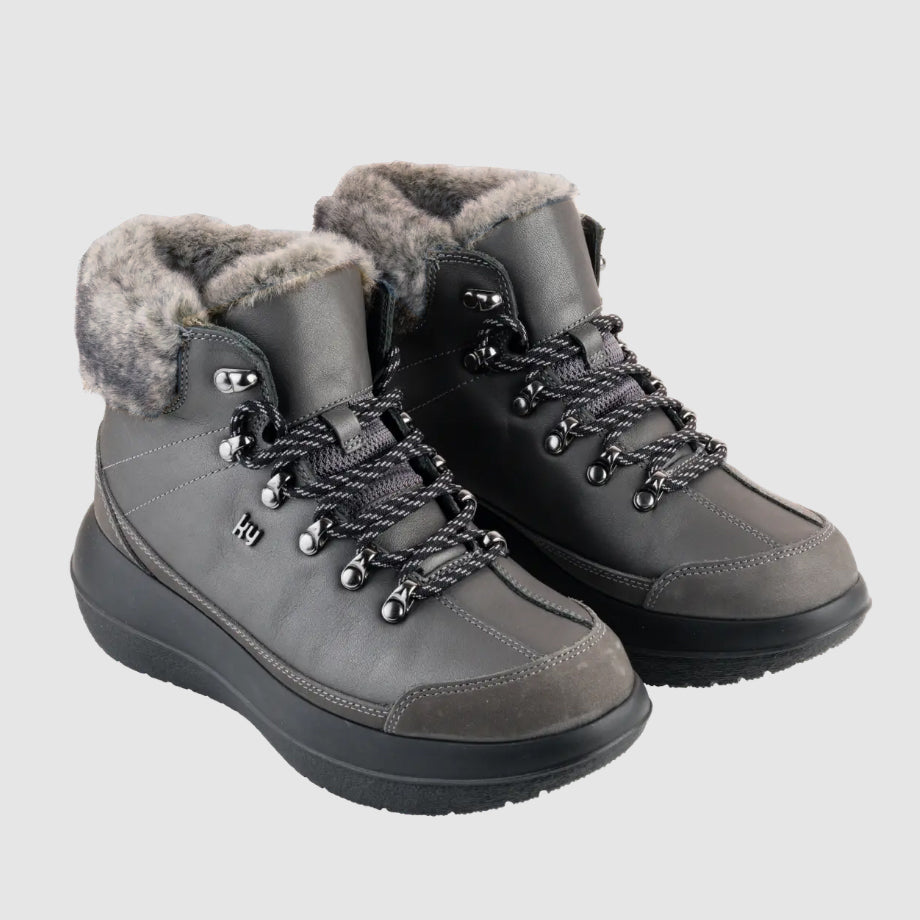 【カミナンド】MOUNTAIN FUR BOOTS アパルトモン Women's Ava Slip on/Zip Snow Boots