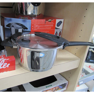 18cm diameter Fissler Intensa High Saucepan on display shelf