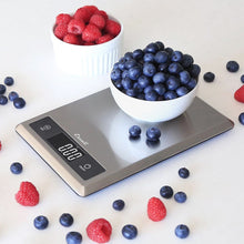 Escali Tabla Ultra Thin Scale in use
