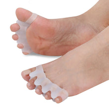 top and bottom view of Flexible Silicone Toe Spreaders in use