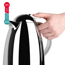 Using Quick Tip lever on lid on EMSA Auberge Quick-Tip Chrome Vacuum Jug